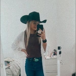 Meet your Posher, Isabella